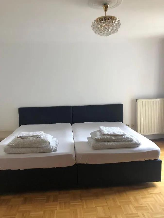 A Private Room In A Shared Apartment Wien