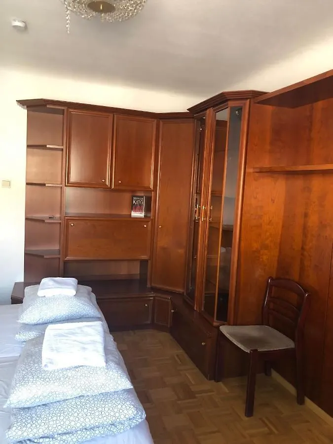 A Private Room In A Shared Apartment Wien 0*,  Österreich